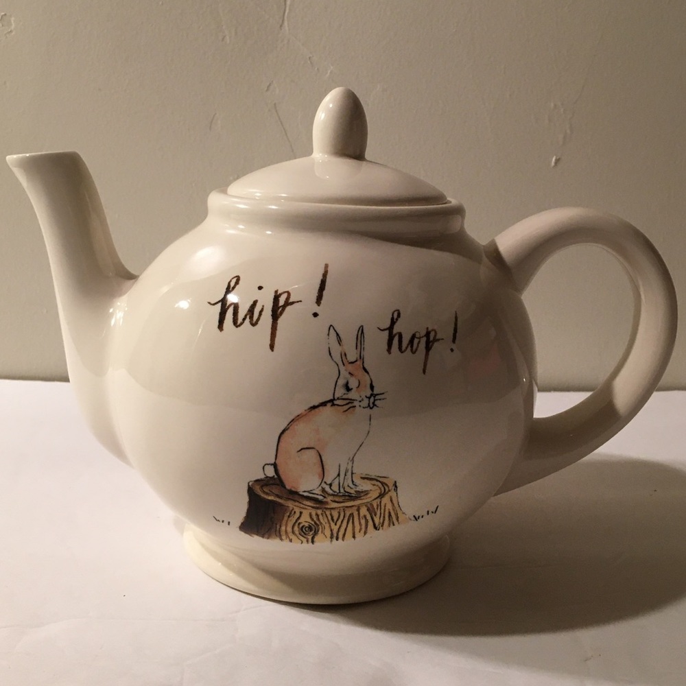 Rae Dunn teapot